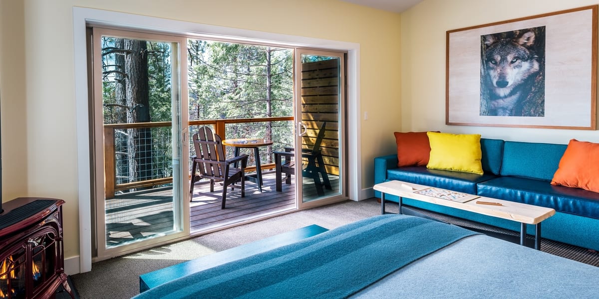 Villa-Sitting-Area-and-Deck-Kim-Carroll (1)